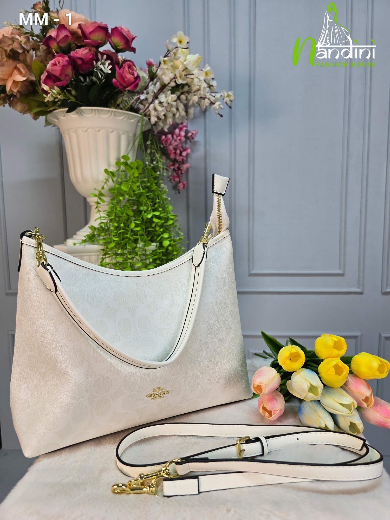 Coach Signature Ladies Bag
