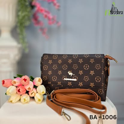 Kangaroo Patterned Crossbody Bag